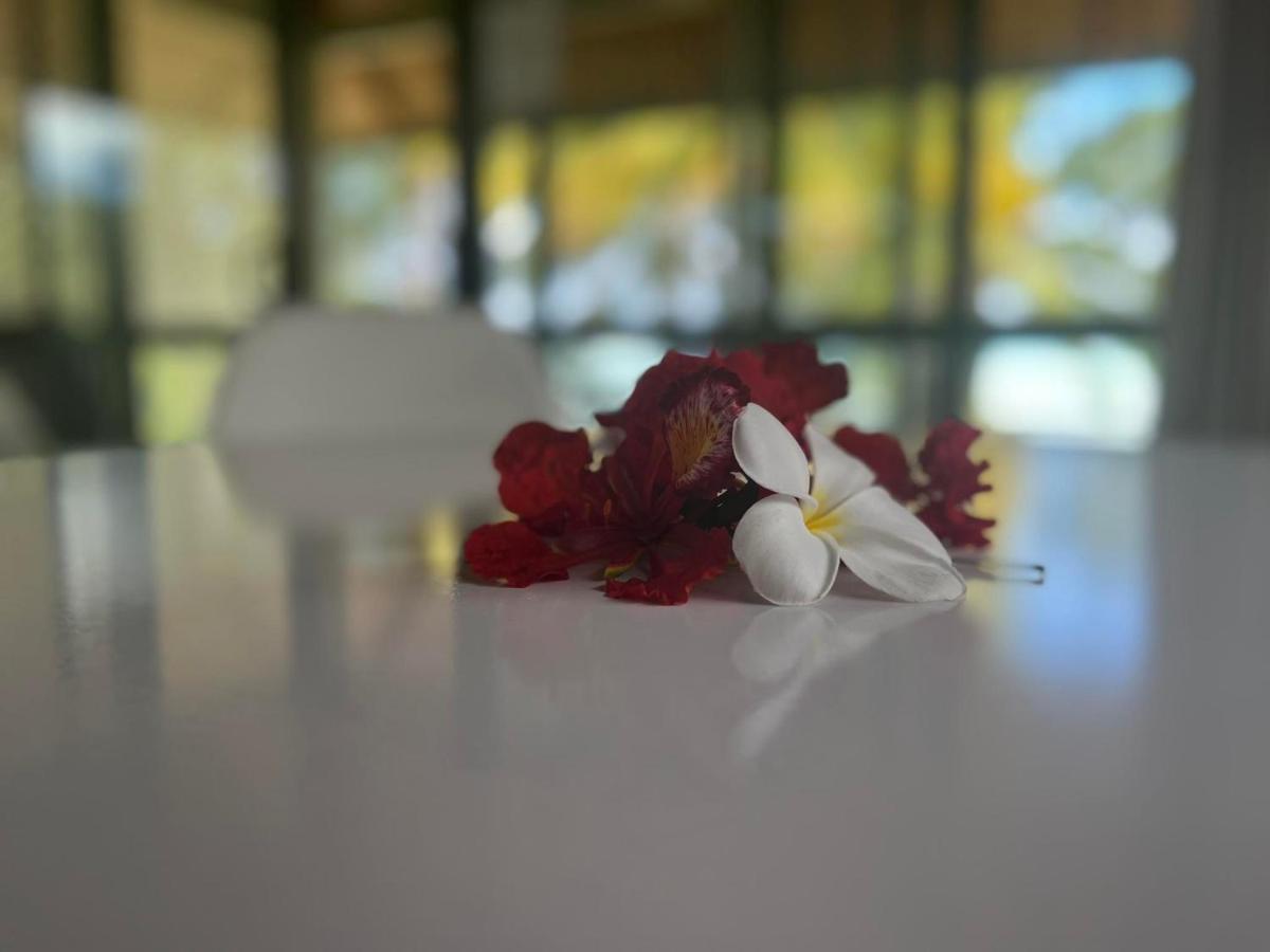 Paparei Beachfront Bungalows, Aitutaki Arutanga Buitenkant foto